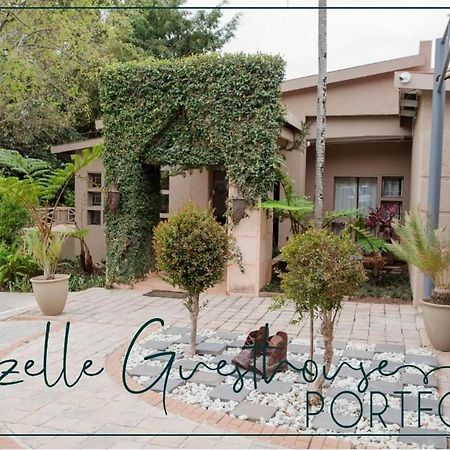 4 Gazelle Guesthouse Mbombela Esterno foto